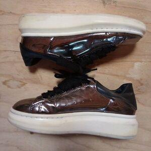 Alexander McQueen Metallic Low Rise Sneakers Shoes Women